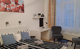 Central Belvedere Apartman